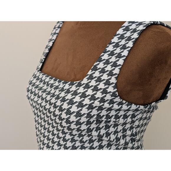Albion Fit Houndstooth Olivia Square Neck Crop Top - Small - Black/White - Picture 3 of 7